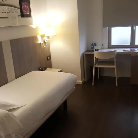 帕尔马利亚内斯酒店 4*