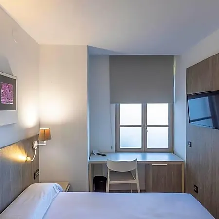 מלון La Palma De By Gaiarooms 4*